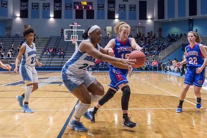 VarLadiesBBvsRiverside 16